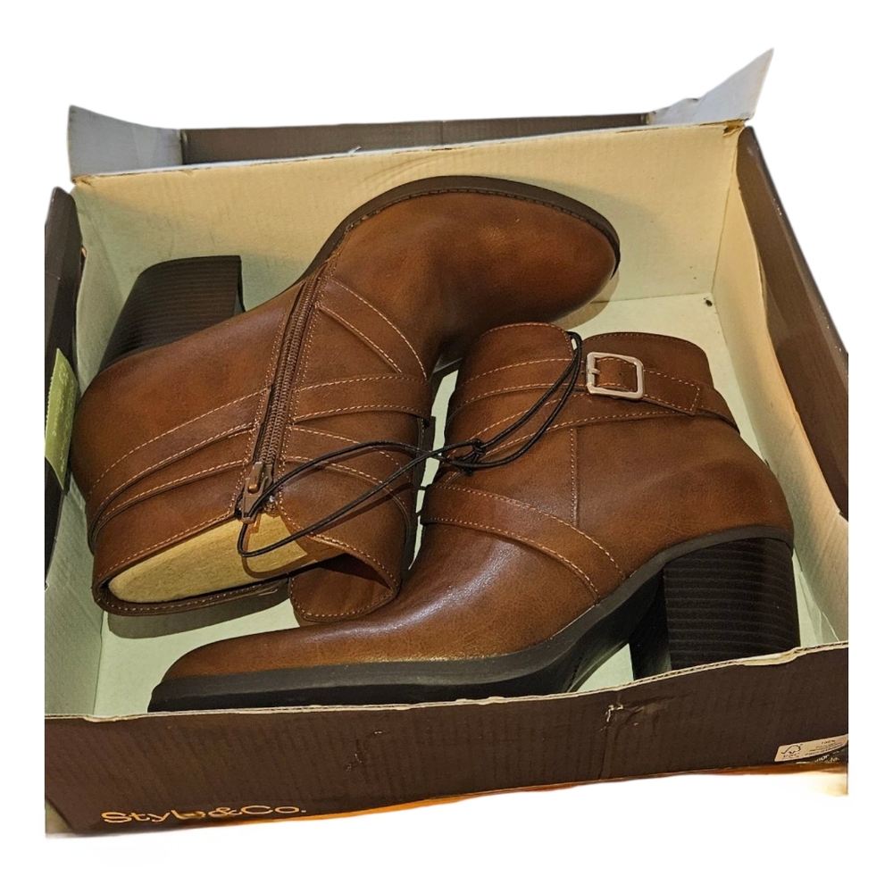 Style & Co Women's Zetaa Strappy Belt Heeled Booties Boots Brown Size 9 - Picture 5 of 8
